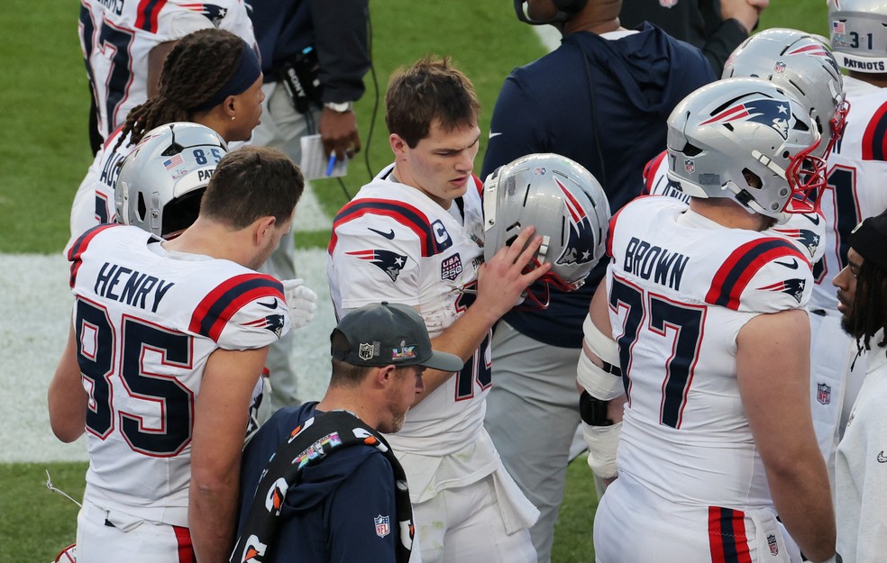 Quarterback Drake Maye no Super Bowl LX, entre Patriots e Seahawks — Foto: Carlos Barria/Reuters