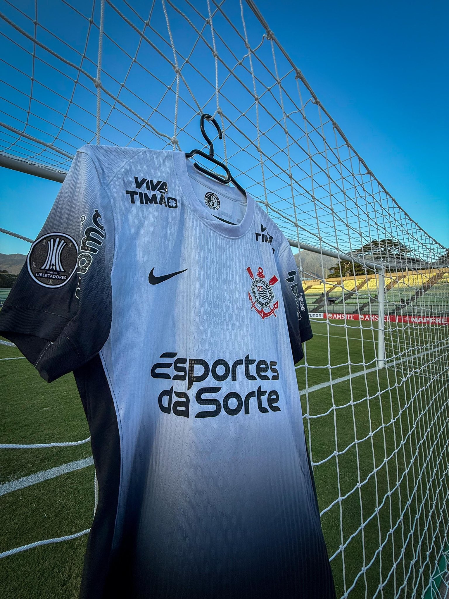 Notificação de Rompimento de Contrato com Patrocinador Preocupa Corinthians