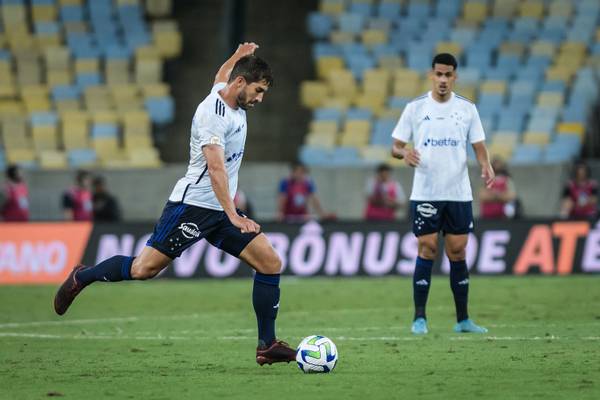 Análise: Cruzeiro escancara dificuldade ofensiva e segue em alerta para irregularidade no Brasileiro