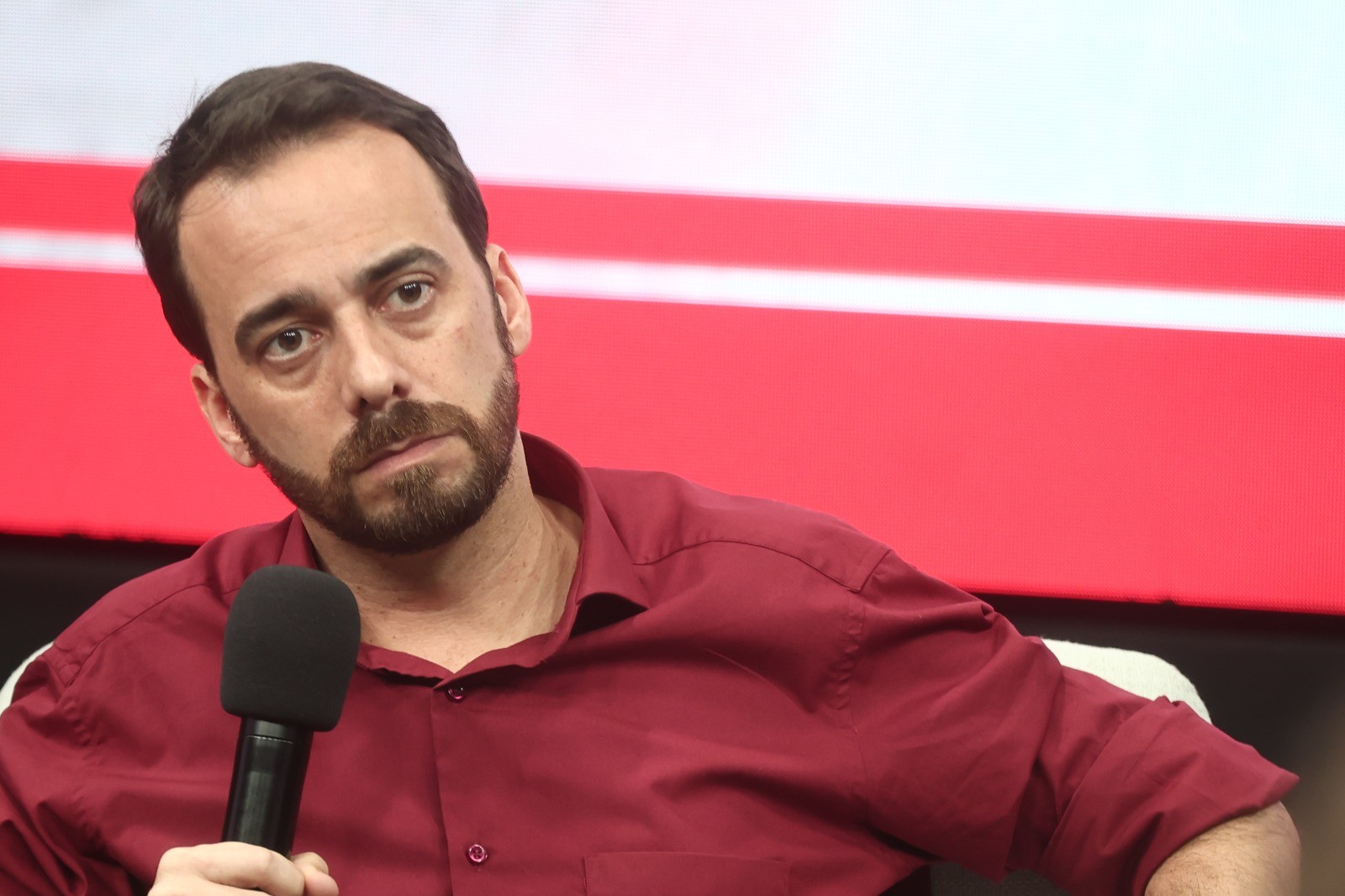 Eleições no Inter: o que disse o candidato à presidência Leonardo Aquino sobre futebol, finanças, gestão e SAF