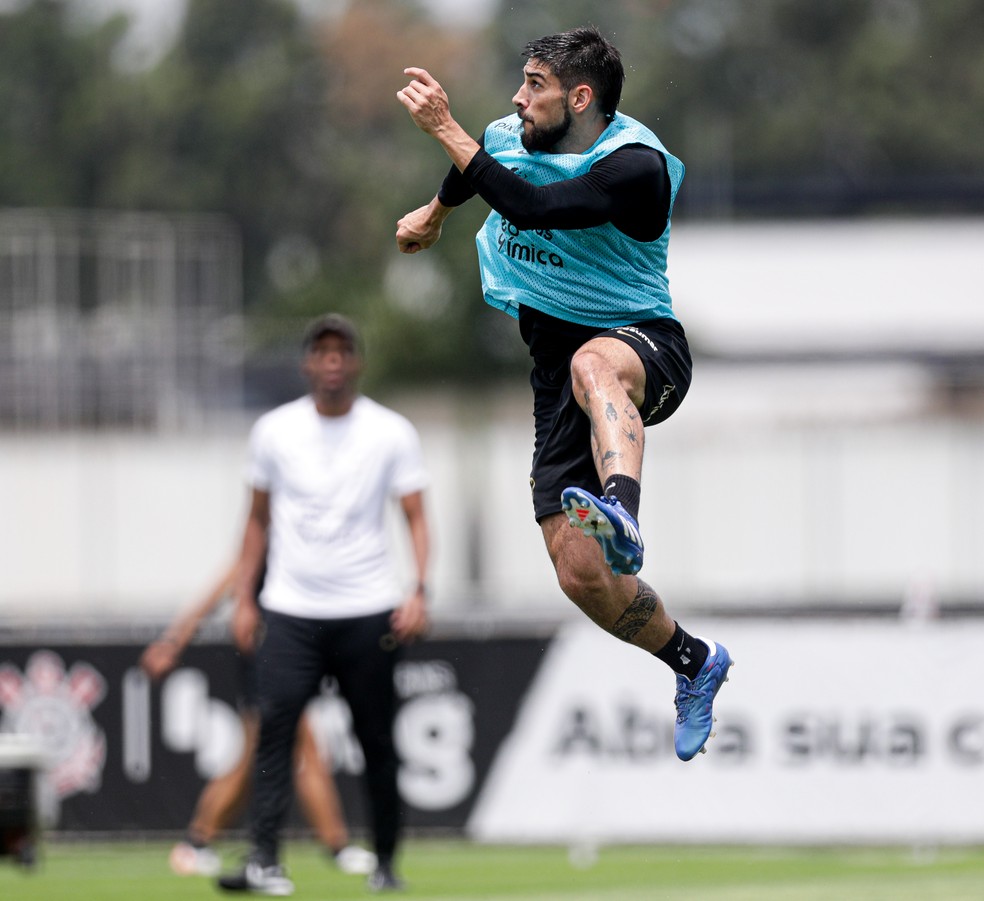 Bruno Méndez em treino do Corinthians — Foto: Rodrigo Coca/Ag. Corinthians