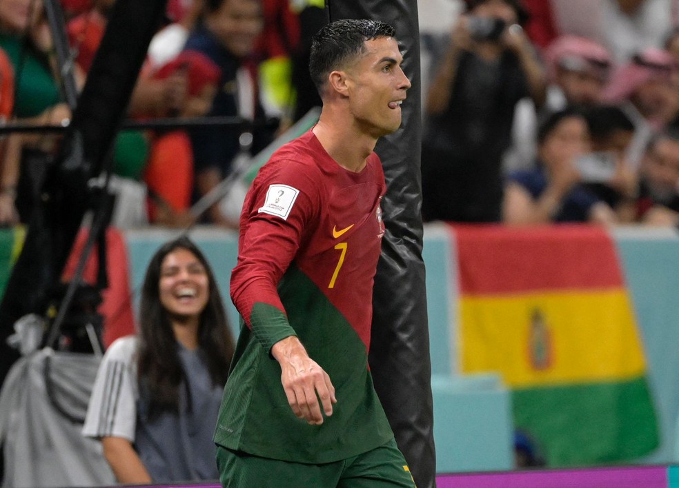 Gandula na Copa de 2022, Eduarda viu de perto sorriso de Cristiano Ronaldo &mdash; Foto: Andr&eacute; Dur&atilde;o