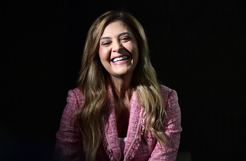Leila Pereira, presidente do Palmeiras, em entrevista ao Abre Aspas — Foto: Marcos Ribolli