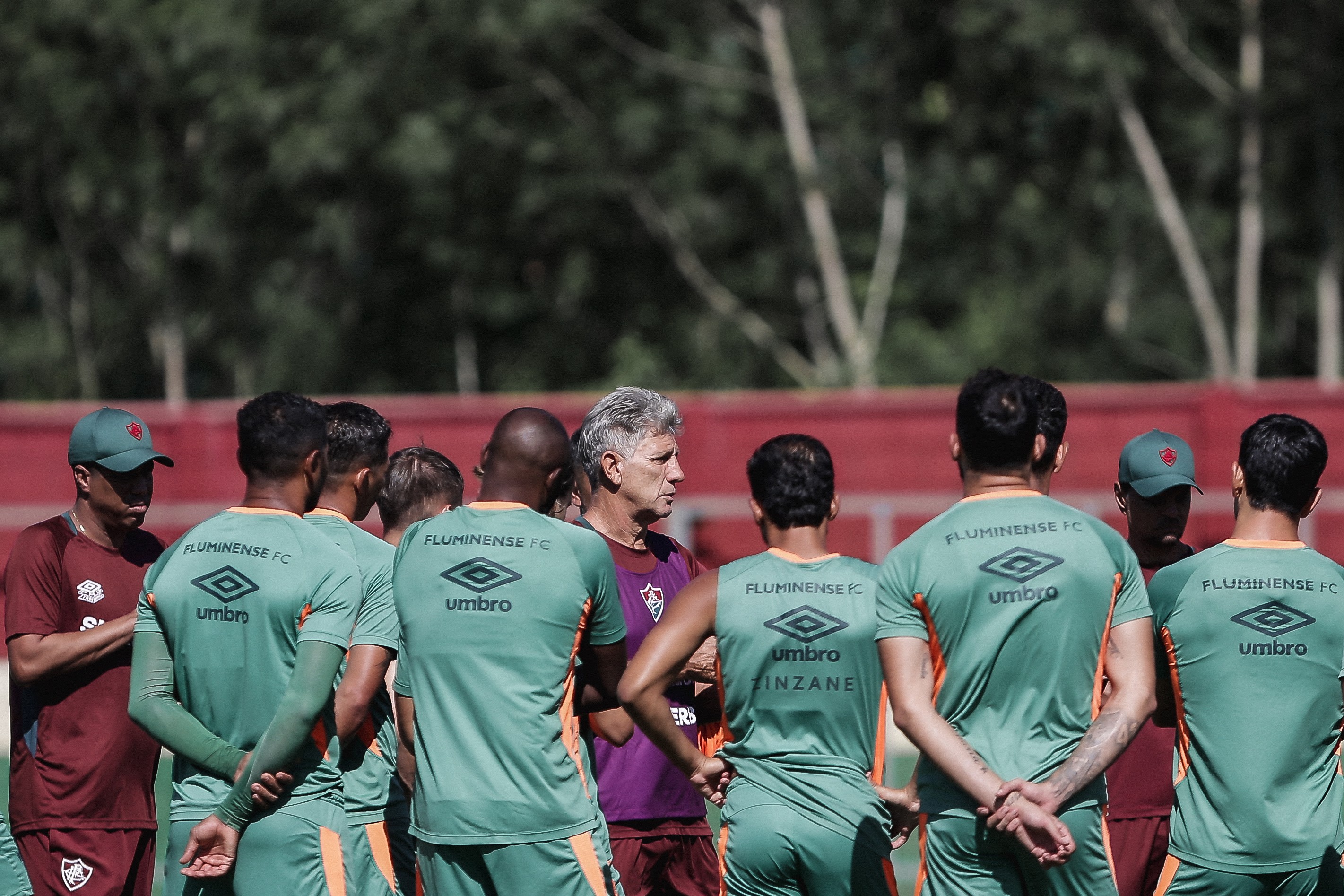 Por recomendação médica, Renato ficará no Rio e não comandará o Fluminense em La Paz