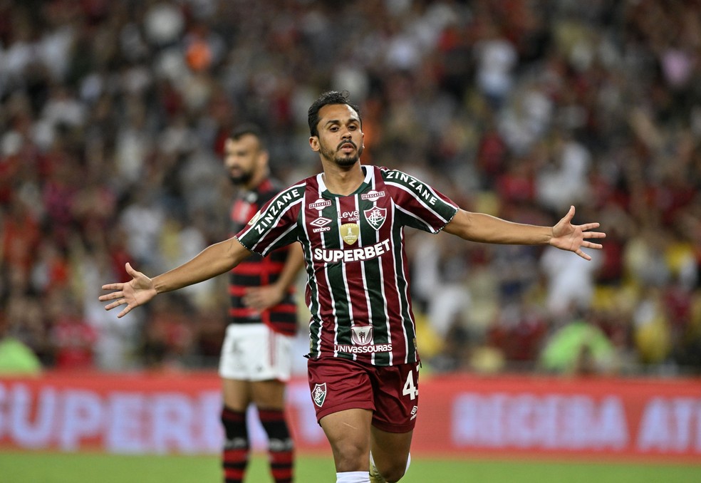 Lima comemora gol - Flamengo x Fluminense — Foto: André Durão