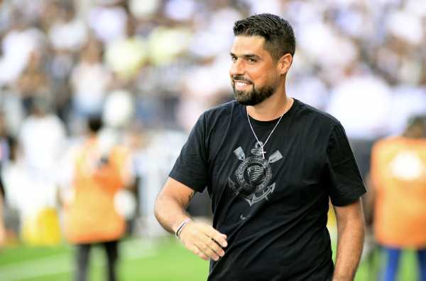 António Oliveira supera antecessores com melhor início de trabalho no Corinthians