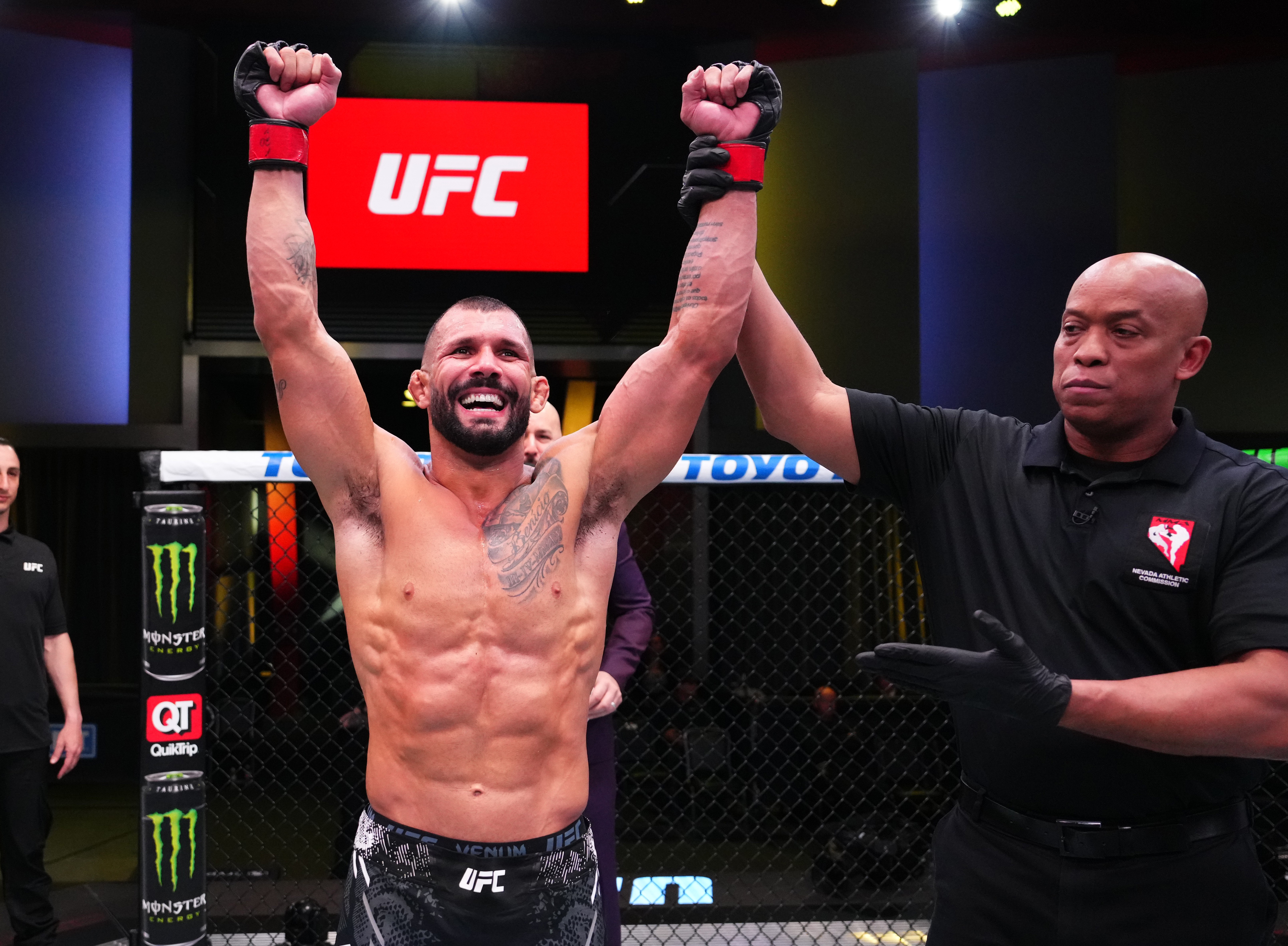 UFC: Rodolfo Vieira, Robocop e Prates vencem em Las Vegas | Ge