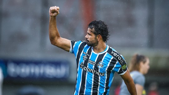 Diego Costa supera número de gols pelo Botafogo e iguala início de Suárez no Grêmio - Foto: (Lucas Uebel/Grêmio)