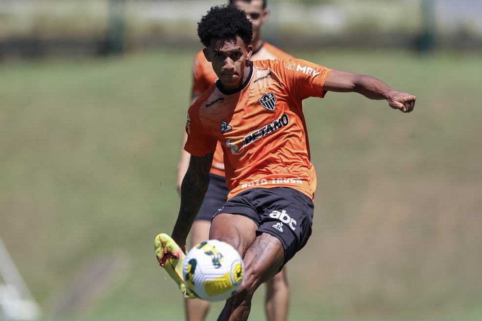 Dylan Borrero em treino do Atlético-MG — Foto: Pedro Souza/Atlético-MG 