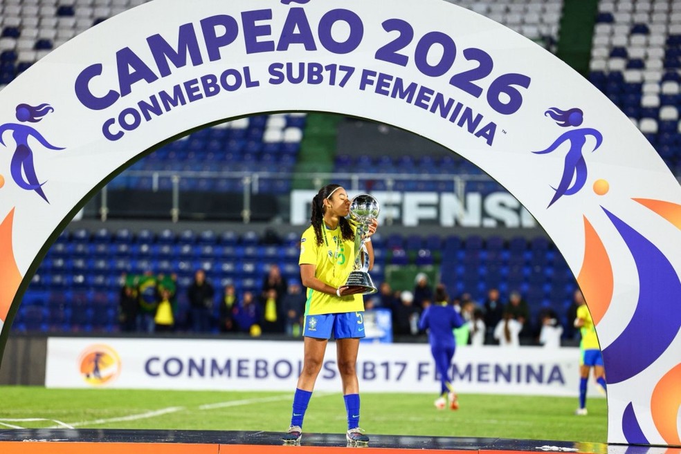 Sarinha campeã da Sul-Americana com a Seleção Sub-17 — Foto: Arquivo pessoal