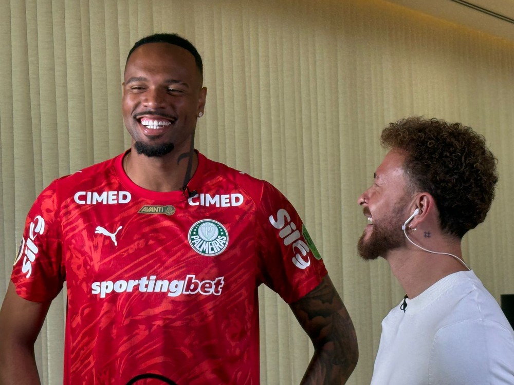 Carlos Miguel celebra título do Palmeiras e explica falha bizarra