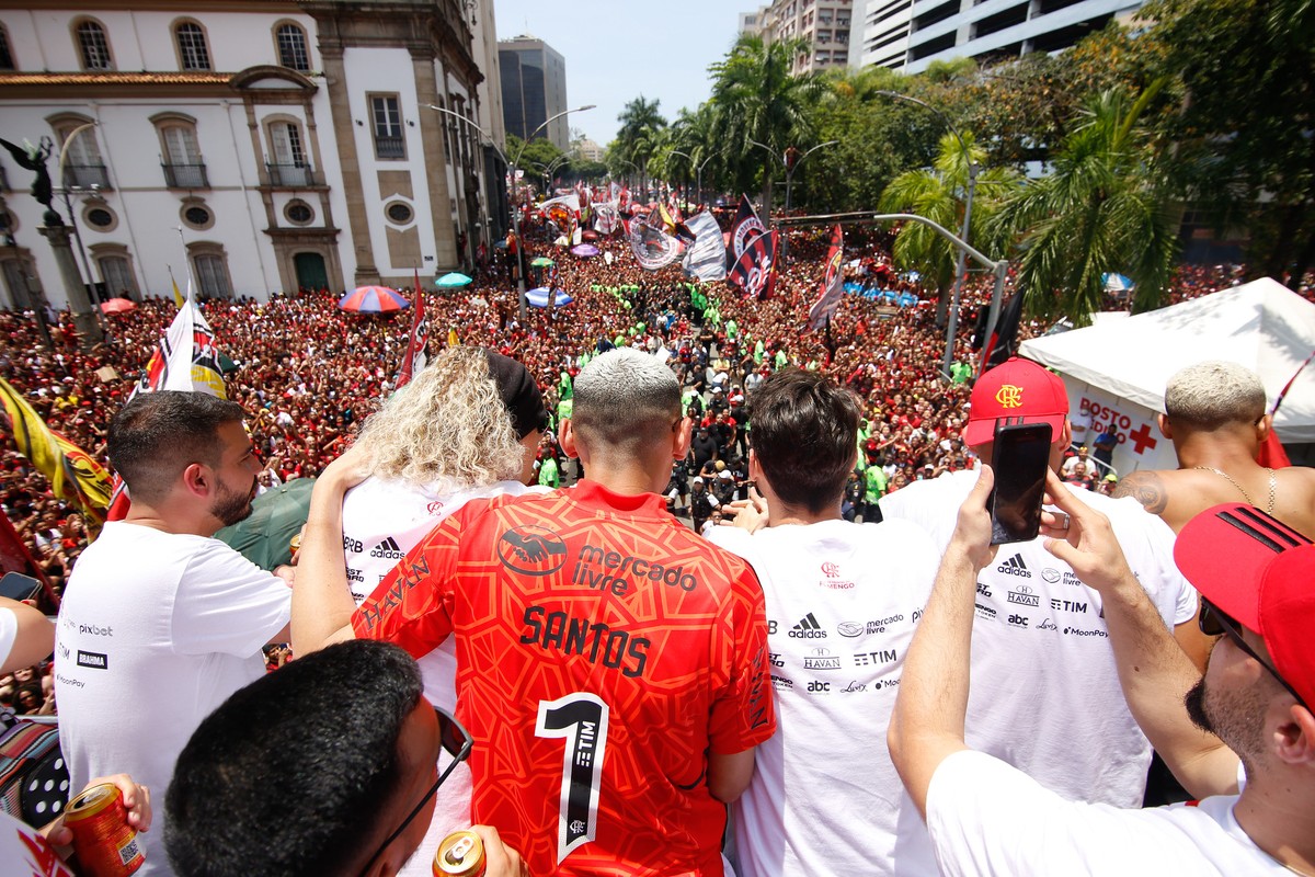 CAMISA FLAMENGO – GOLEIRO SANTOS – LIBERTADORES 2022- FLA 3 X 1 TALLERES –  AUTOGRAFADO PELO ELENCO – Play For a Cause