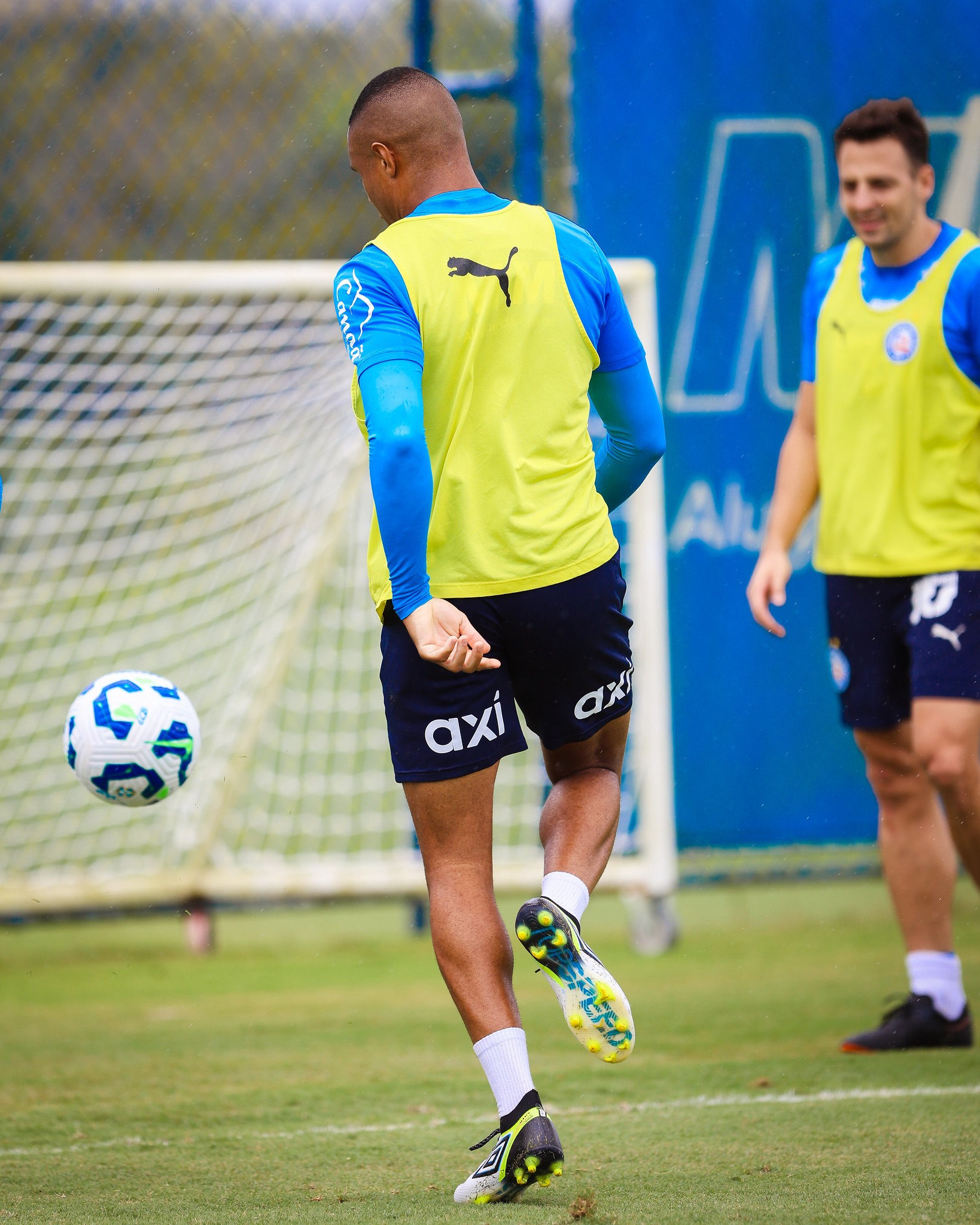 Com Erick em campo, Bahia treina para pegar o Vitória