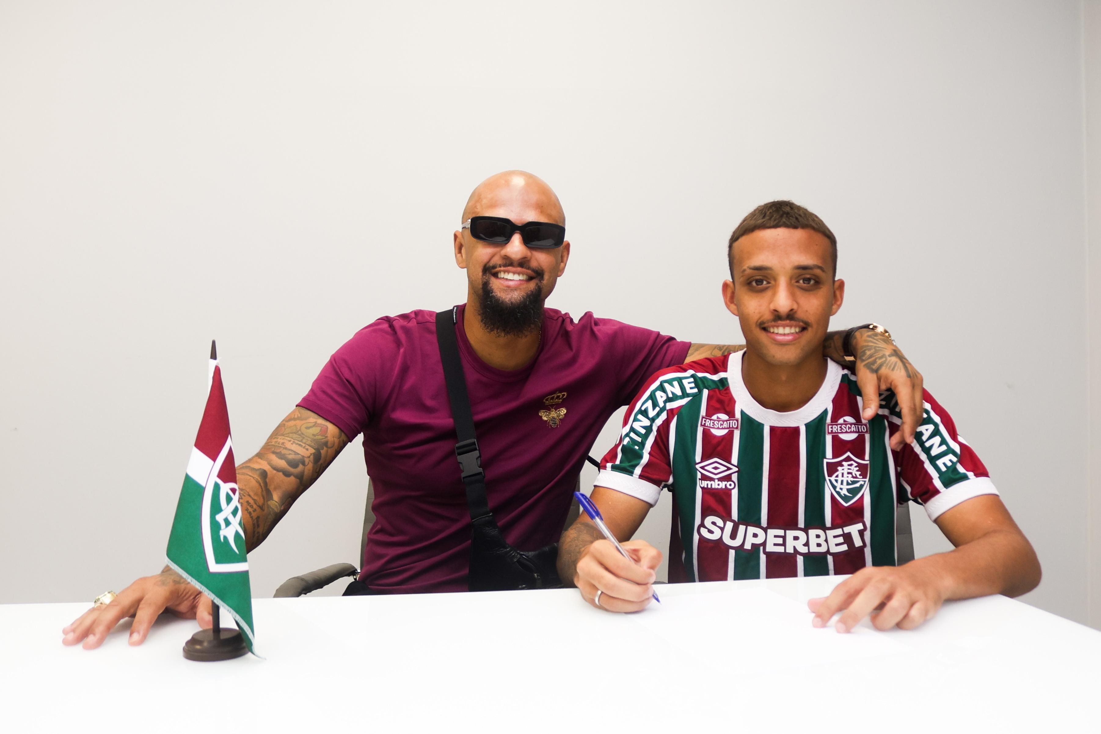 Fluminense encaminha renovação de contrato com filho de Felipe Melo