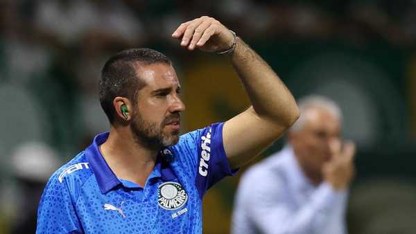 Palmeiras: Auxiliar critica arbitragem de Anderson Daronco após eliminação na competição.