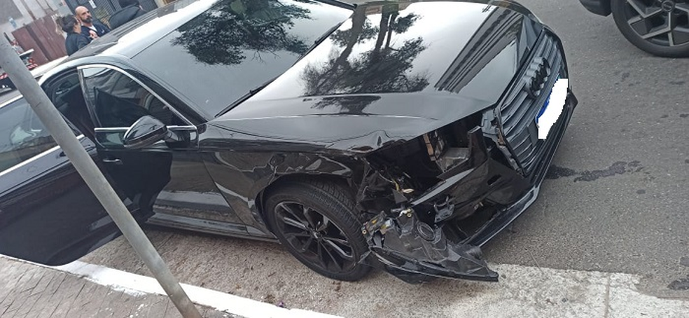Carro da atacante Jaqueline, do Corinthians, envolvido em acidente — Foto: Reprodução
