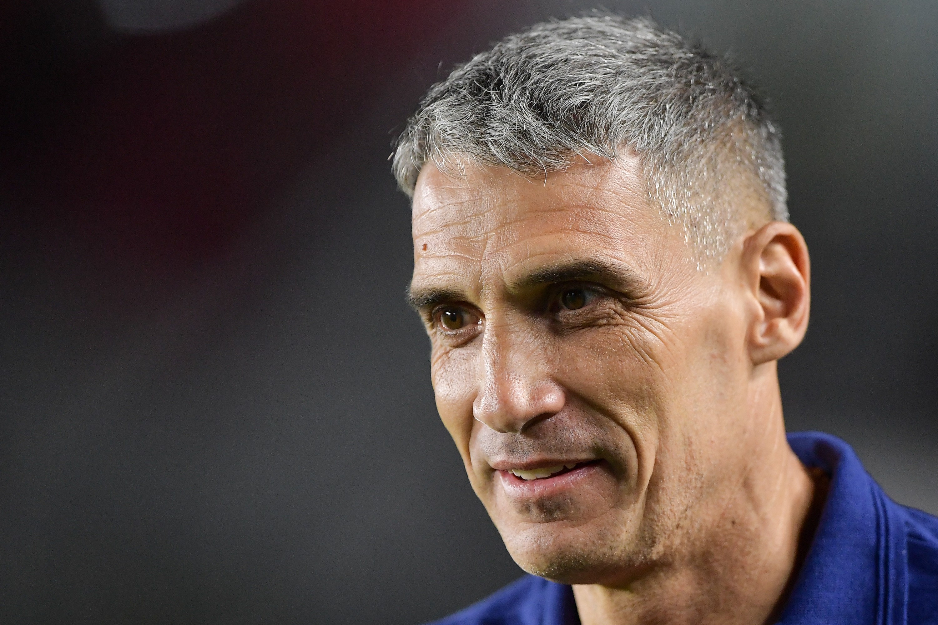 Vojvoda chega a São Paulo e comenta acerto com o Santos: 