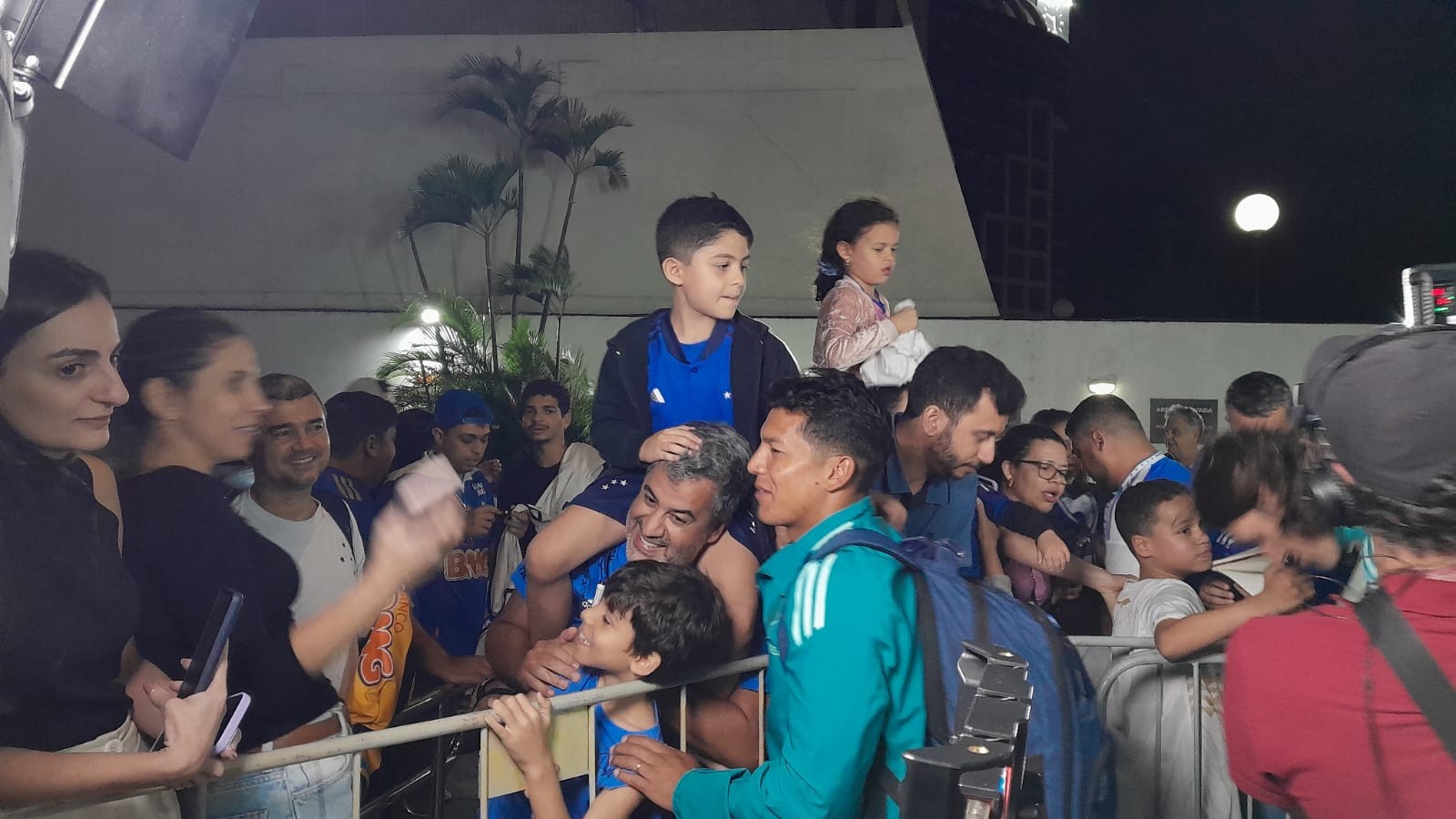 Cruzeiro desembarca no Espírito Santo para disputar a Vitória Cup com Japa.