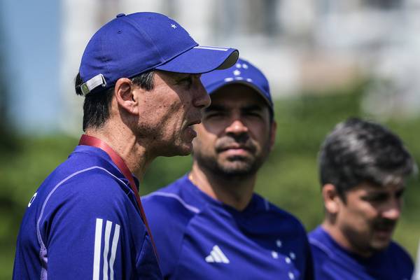 Zé Ricardo estreia pelo Cruzeiro no Mineirão e defende invencibilidade pessoal no estádio e contra rival