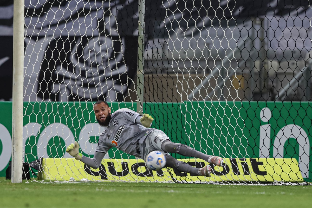SÃO EVERSON DO MINEIRÃO! Goleiro decide nos pênaltis e Galo elimina Boca  Juniors – Espora 13