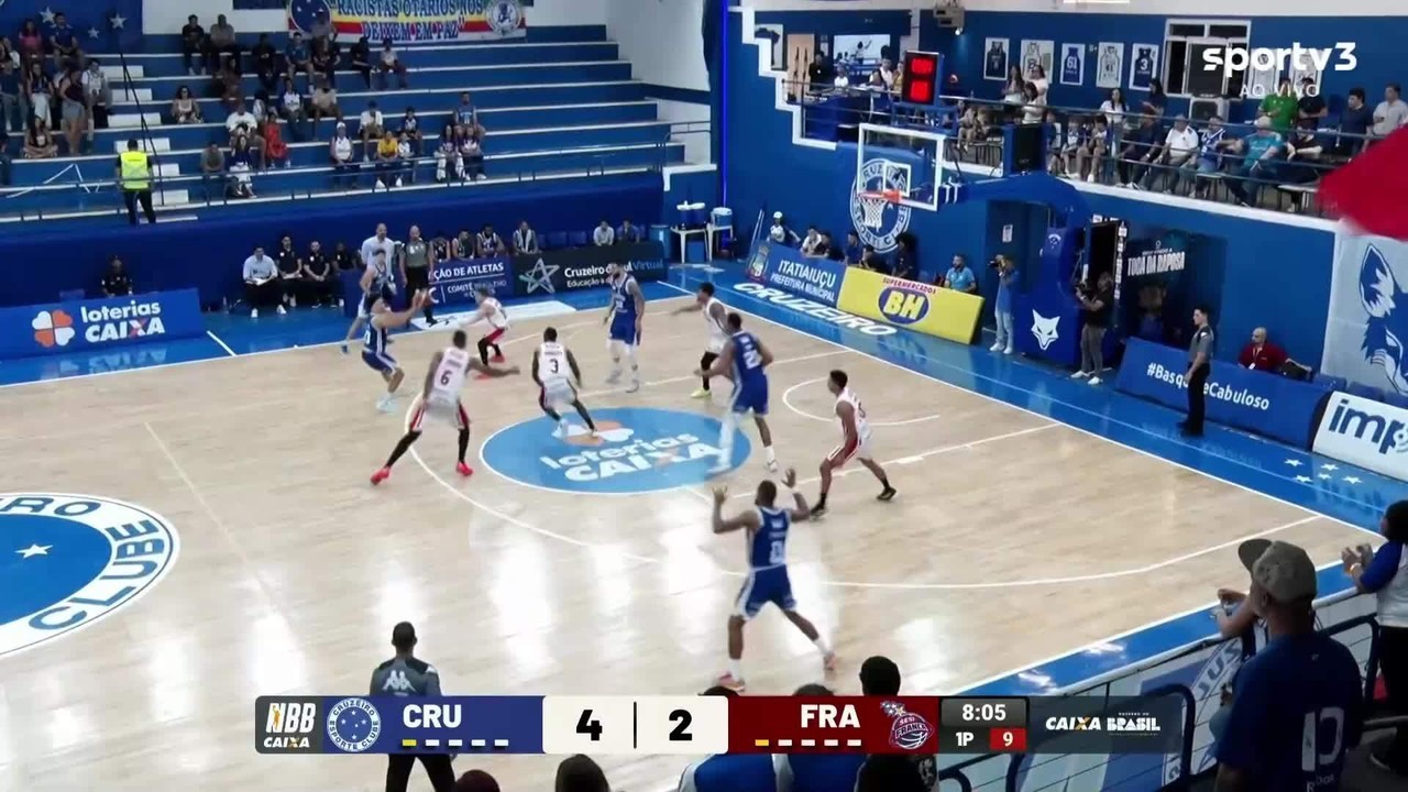 Franca domina confronto e alcança quinta vitória seguida no NBB.