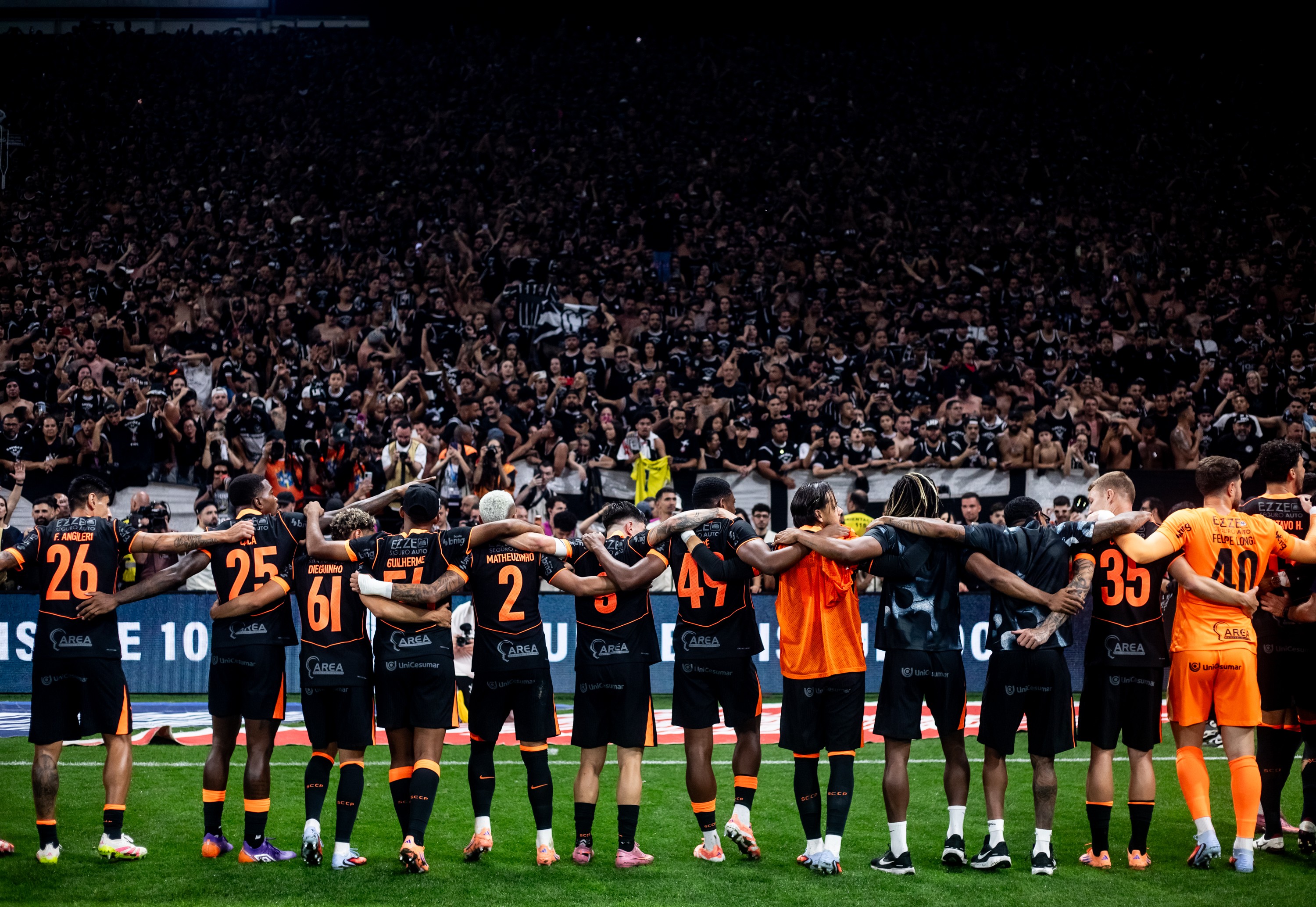 Análise: Corinthians passa no sufoco e vai de alma lavada à final | Ge