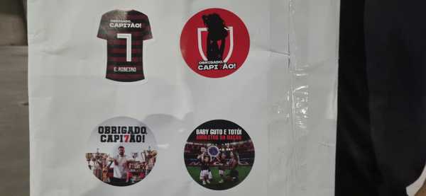 Torcida do Flamengo presta homenagem a Everton Ribeiro no Maracanã: fotos impressionantes!