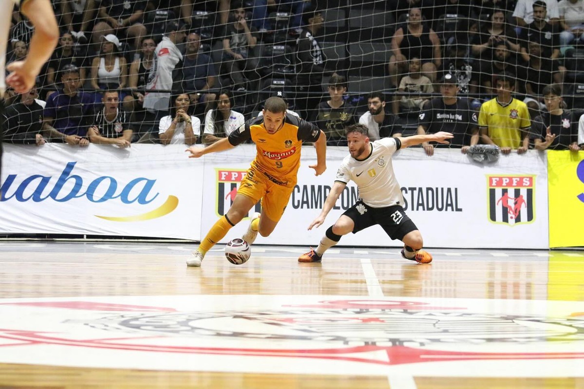 Corinthians e Sorocaba ficam no empate no jogo de ida da decisão do Estadual de futsal