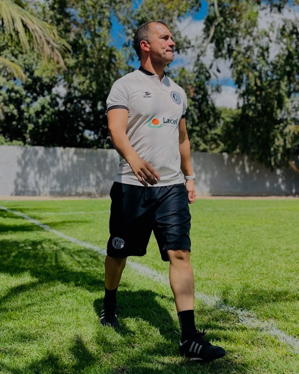 Técnico Ranielle Ribeiro deve repetir a escalação do ASA — Foto: @ojoaoasa / Ascom ASA
