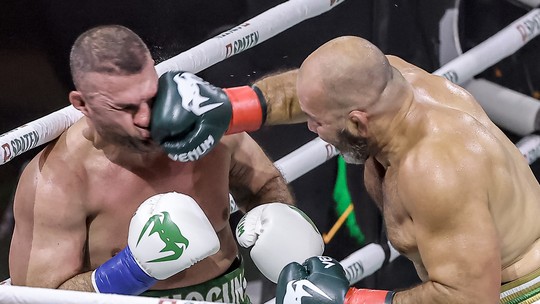 Glover domina Shogun e vence luta principal do Spaten Fight Night 3