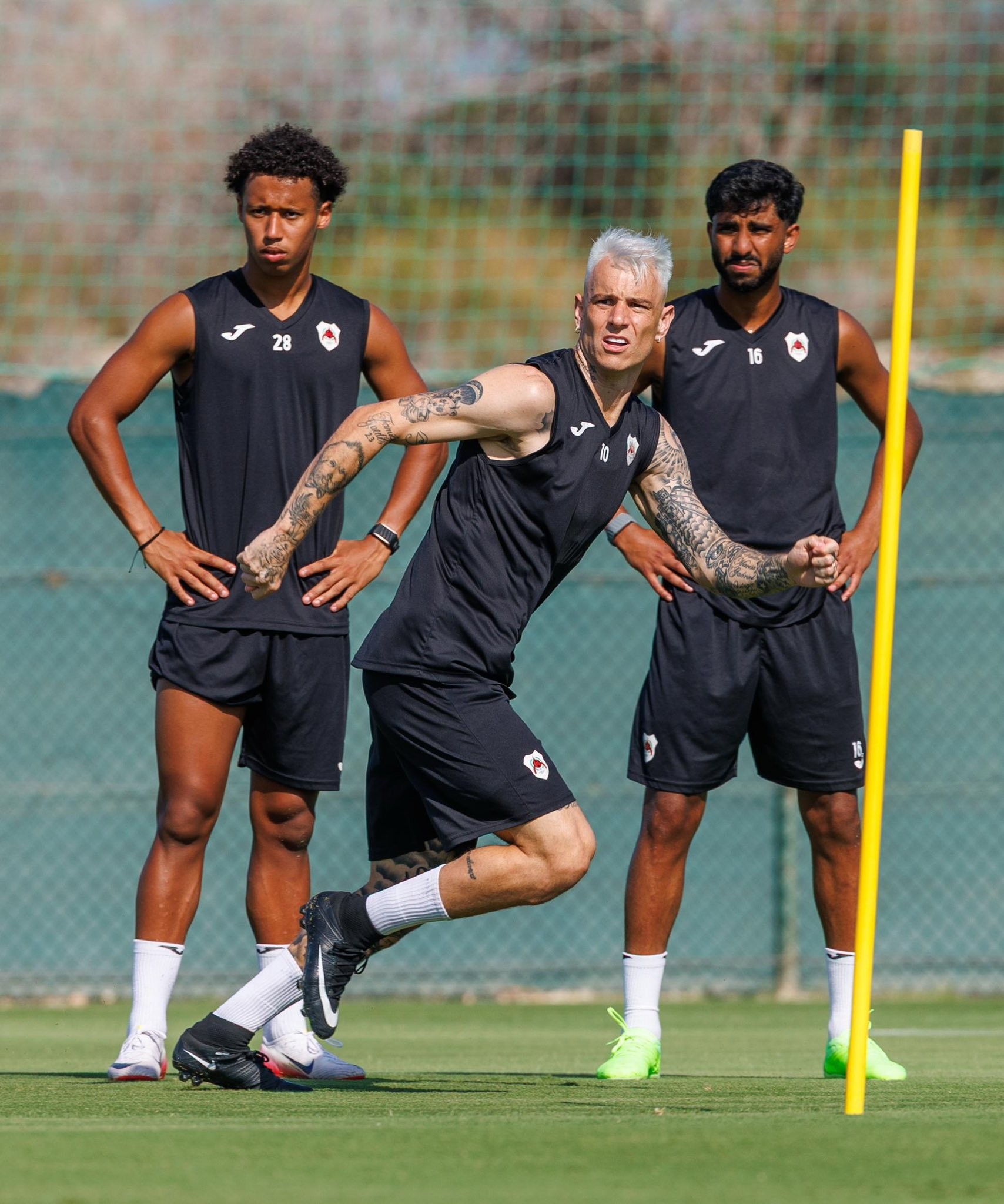 Grêmio estabelece prazo para resposta do Al Rayyan sobre Róger Guedes