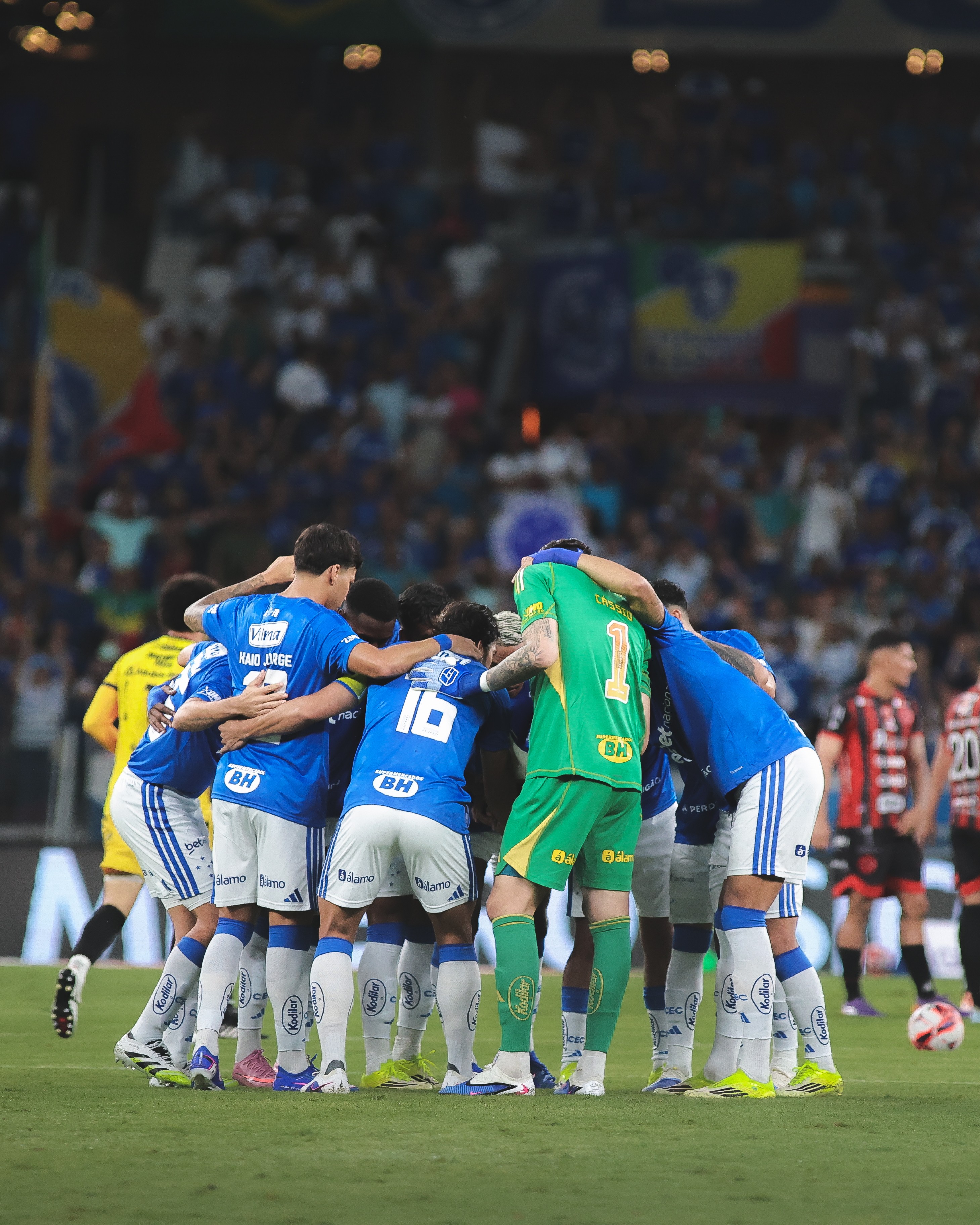 Desempenho do Cruzeiro: Arroyo deixa a desejar, enquanto Kaio Jorge brilha no final
