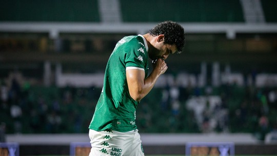 Bruno Mendes volta a atuar após oito meses e se emociona - Foto: (Raphael Silvestre/ Guarani FC)