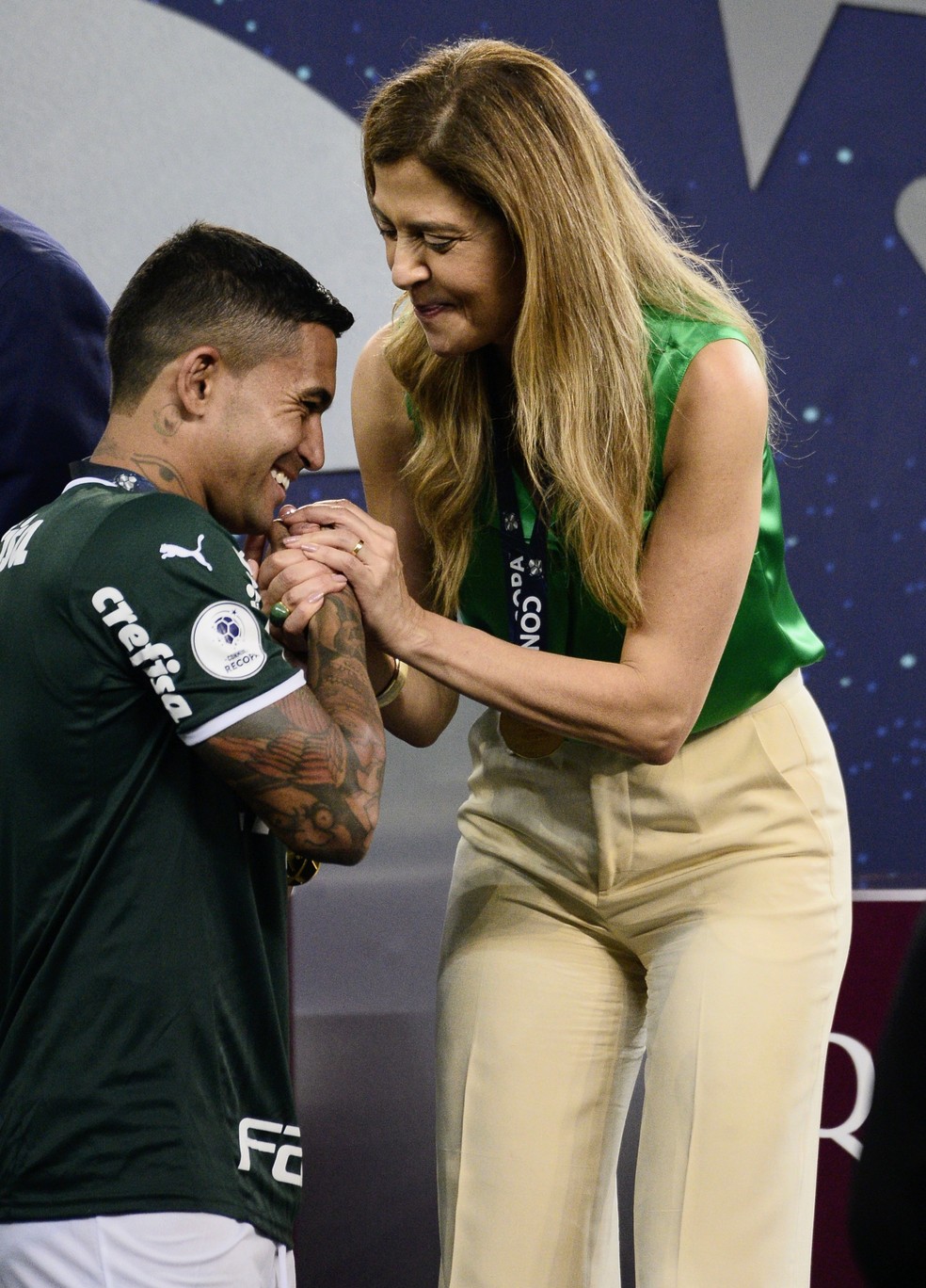 Leila Pereira e Dudu, do Palmeiras — Foto: Marcos Ribolli