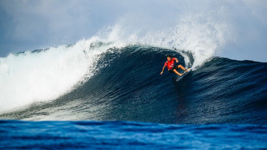Italo garante vaga no Finals após eliminação de Yago em Fiji - Foto: (Aaron Hughes/World Surf League)