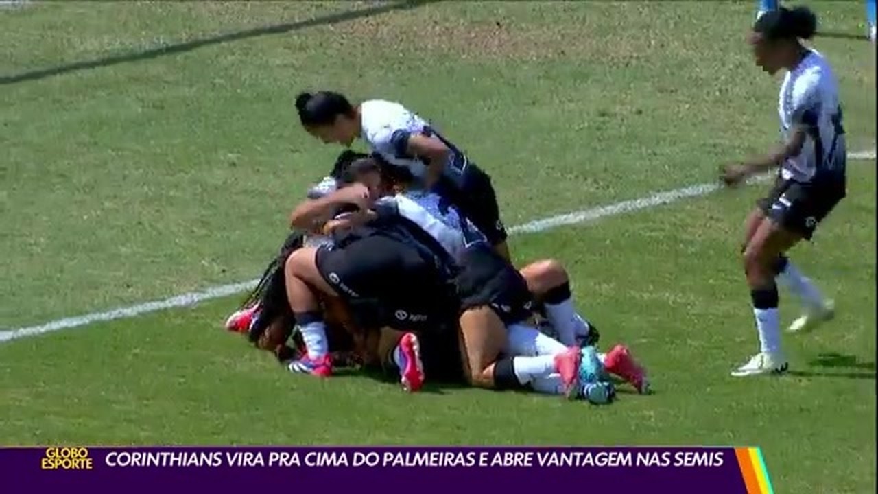 Corinthians vira pra cima do Palmeiras e abre vantagem nas semis