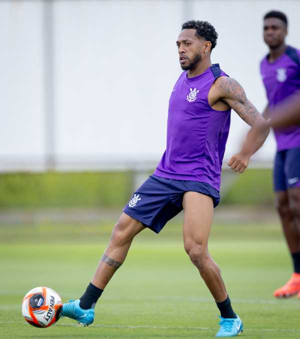 Corinthians inicia preparação para confronto sem Martínez e Talles Magno