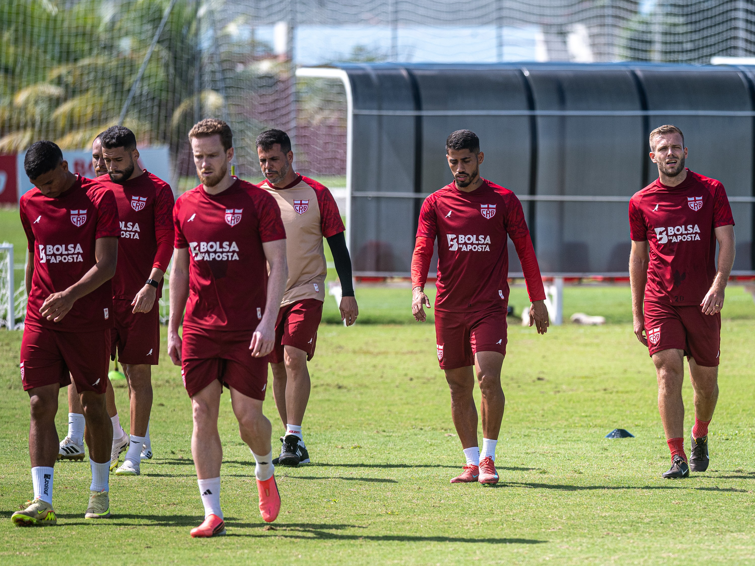 Com a volta de peças importantes, CRB encerra preparação em Alagoas para o jogo contra o Avaí