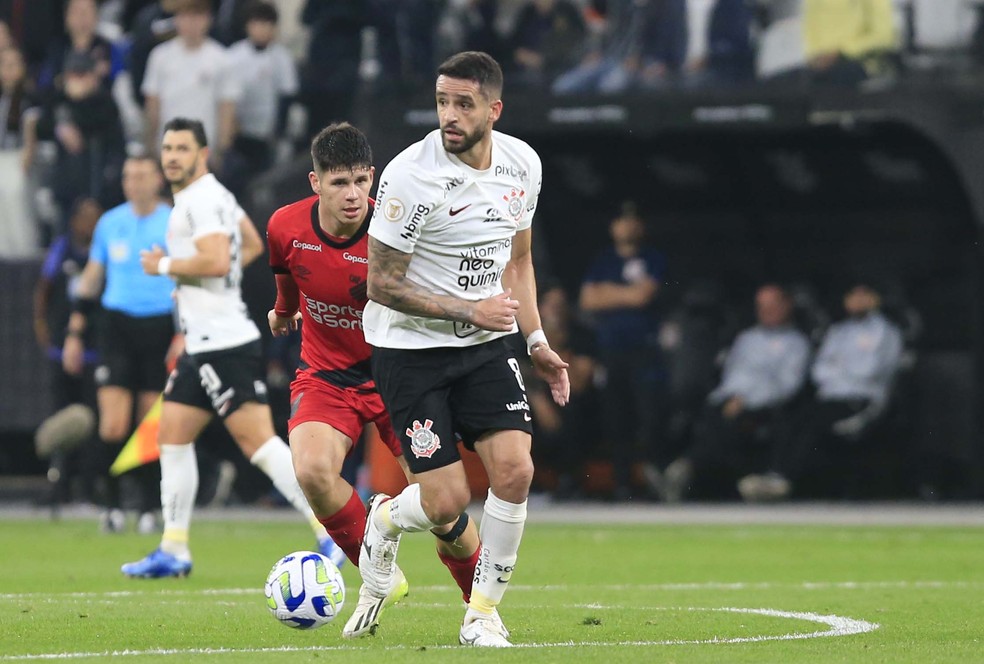 Renato Augusto em Corinthians x Athletico — Foto: Fernando Roberto
