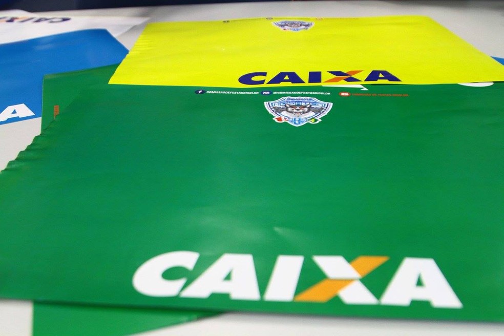 Nova camisa do Brasil terá escudo centralizado e mosaico de cores