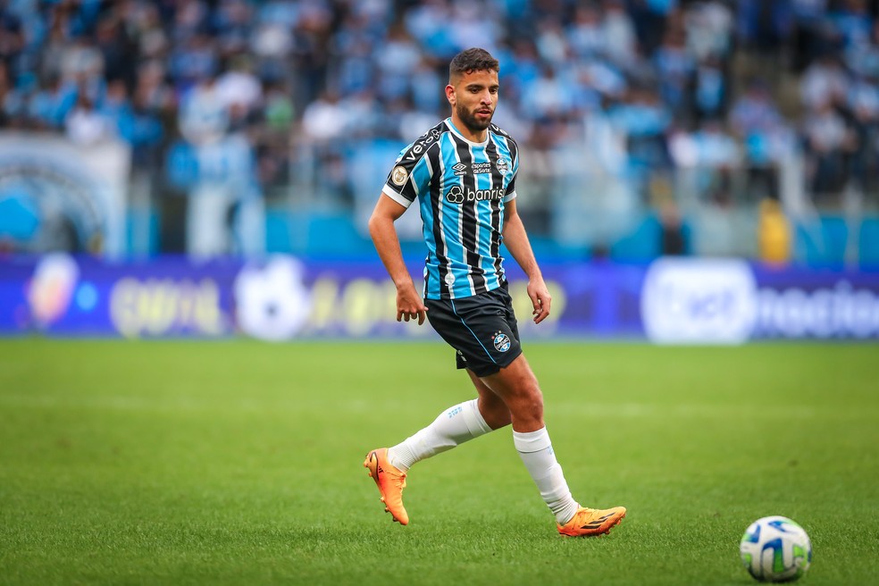 Pepê em retorno ao Grêmio — Foto: Lucas Uebel/Grêmio