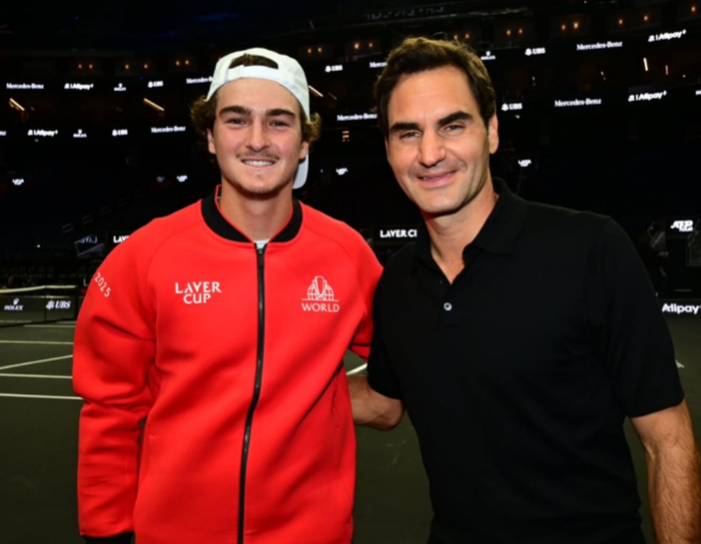 João Fonseca e Roger Federer — Foto: Reprodução/Instagram