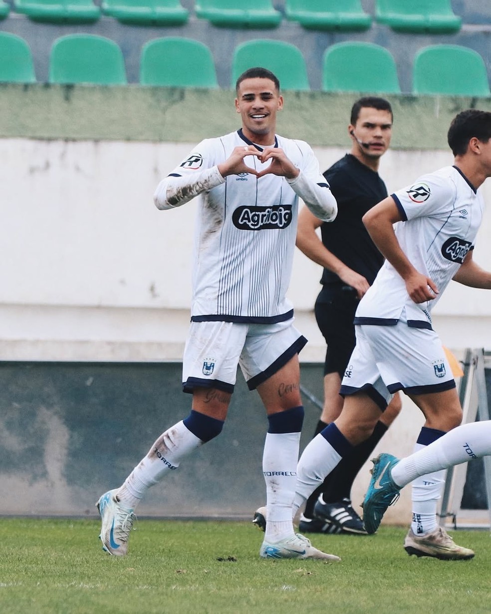 Arielson tem dez gols pelo Torreense — Foto: Arquivo Pessoal