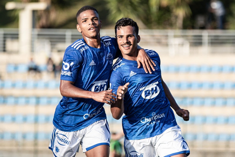 Cruzeiro renova contrato de Kaiki, lateral convocado para a seleção sub-20