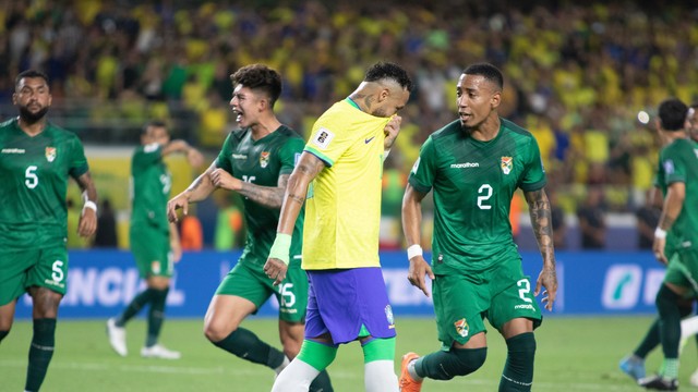 Neymar perde pênalti em Brasil x Bolívia