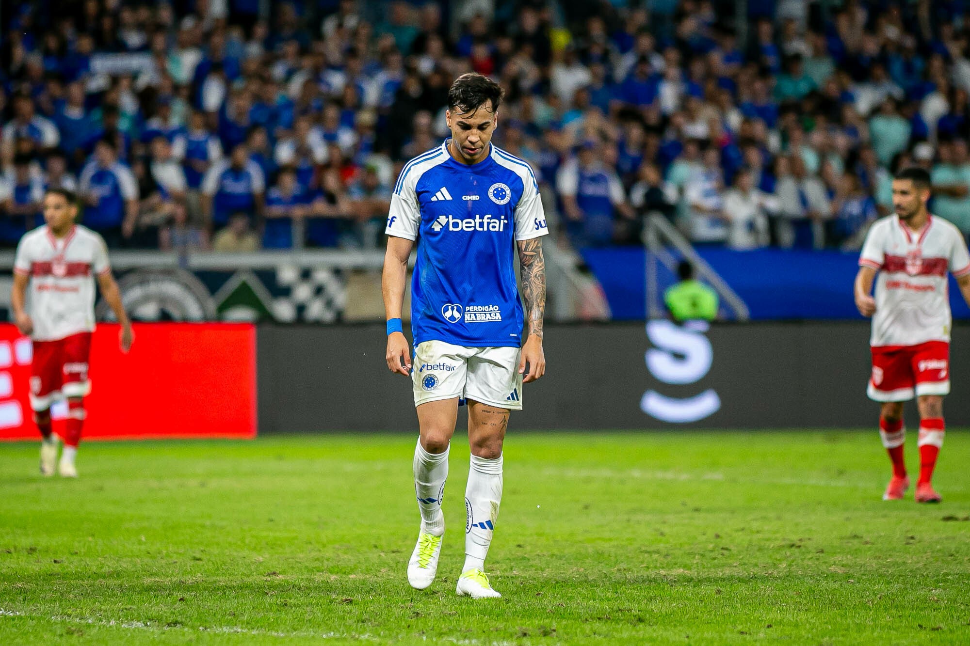 Atacante do Cruzeiro, Kaio Jorge critica não marcação de pênalti contra CRB