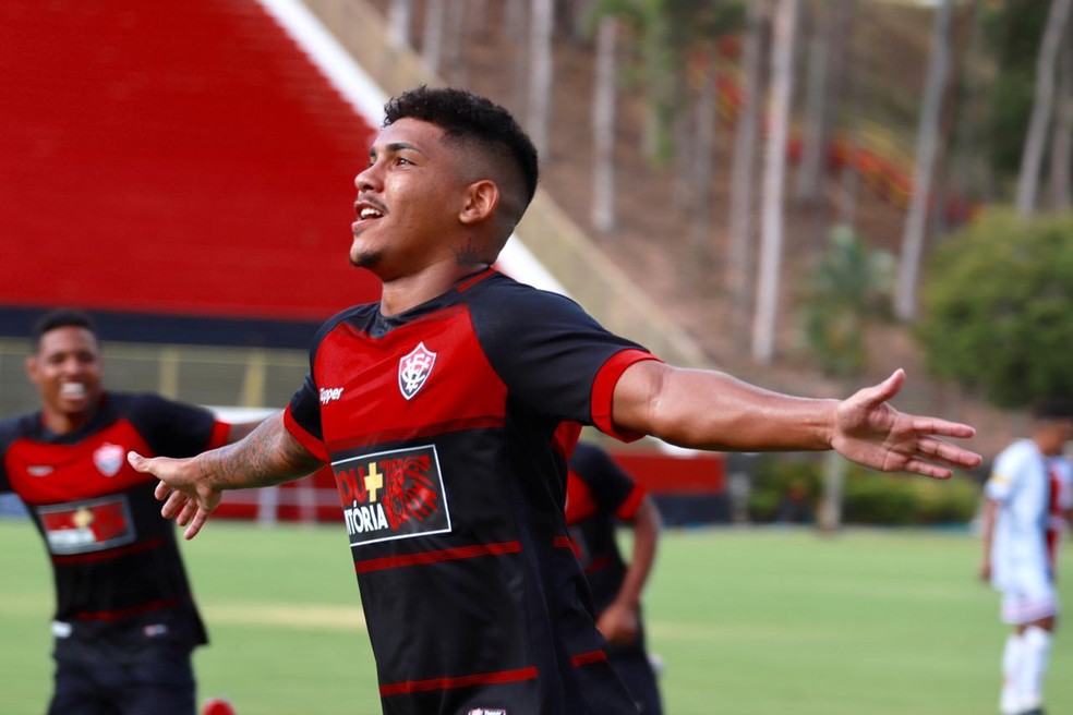 Nickson comemora gol; Vitória x Moto Club — Foto: Maurícia da Matta / Divulgação / EC Vitória