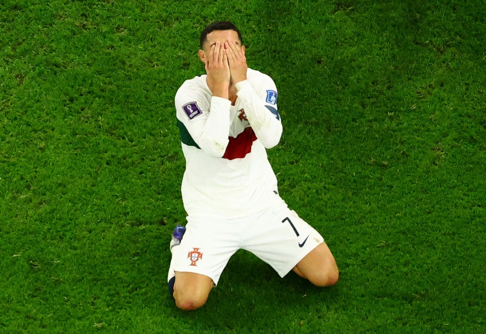 Ronaldo ri-se de Bola de Ouro entregue a «um jogador retirado» - CNN  Portugal