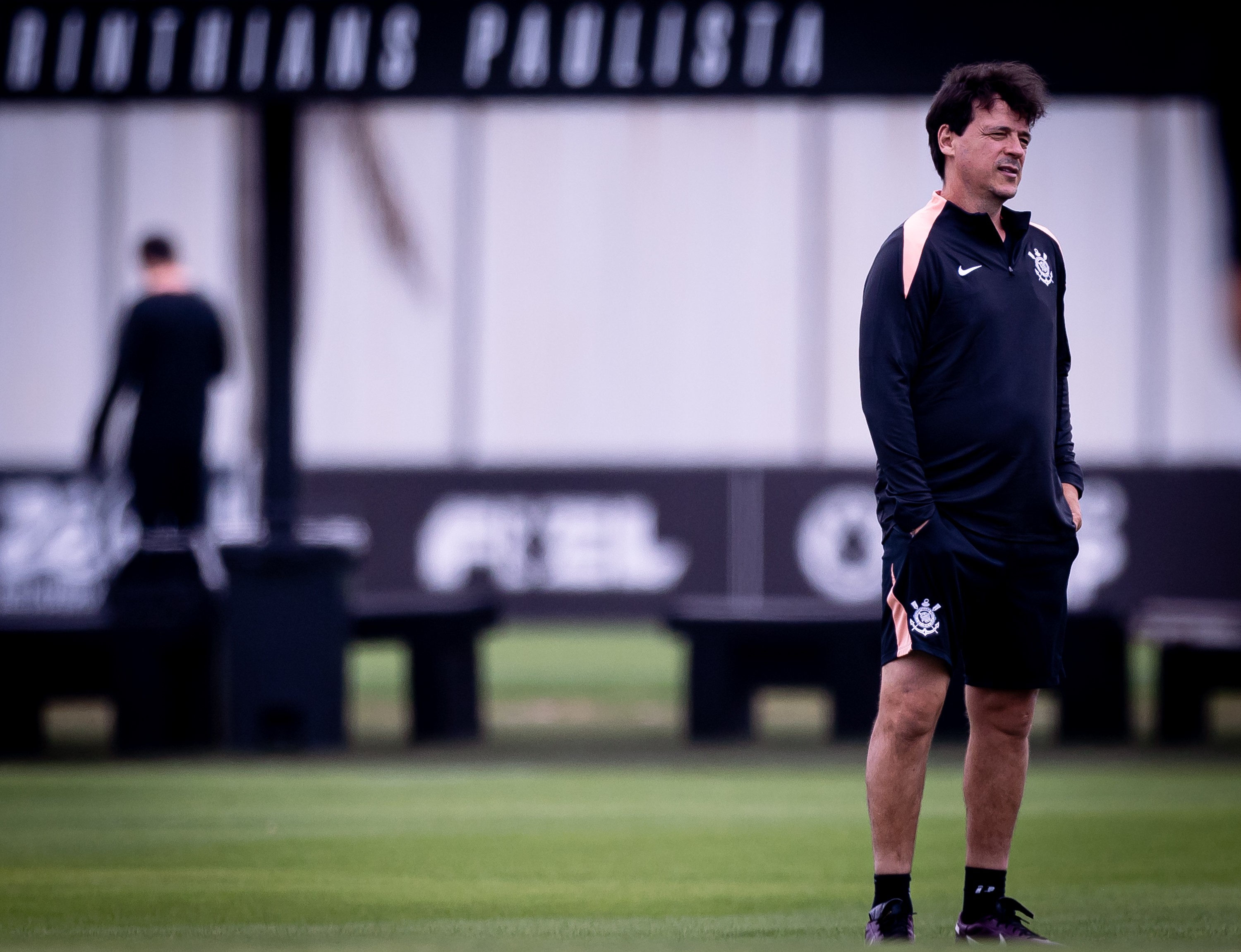 Corinthians Intensifica Preparação e Opta por Time Reserva em Confronto contra o Cruzeiro