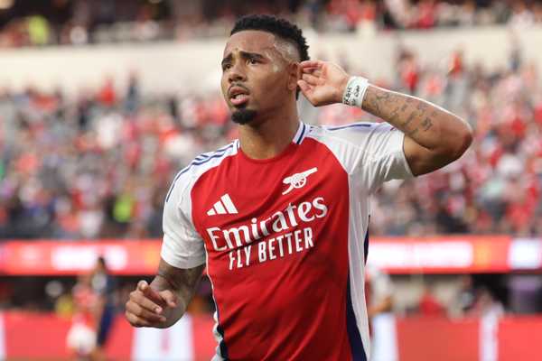 Arsenal responde proposta do Palmeiras por Gabriel Jesus